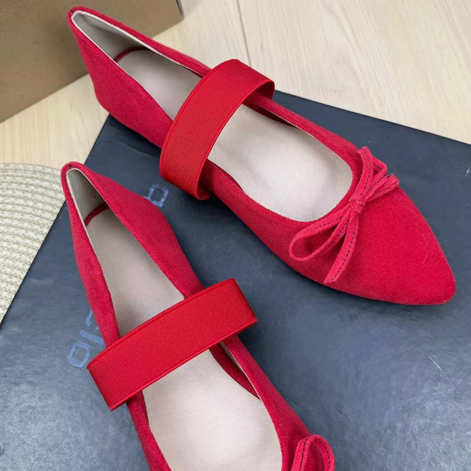 Stunner Pointy Toe Ballest Flat Shoes for Women Fashion Bowtie Classic Strap Flats for Office
