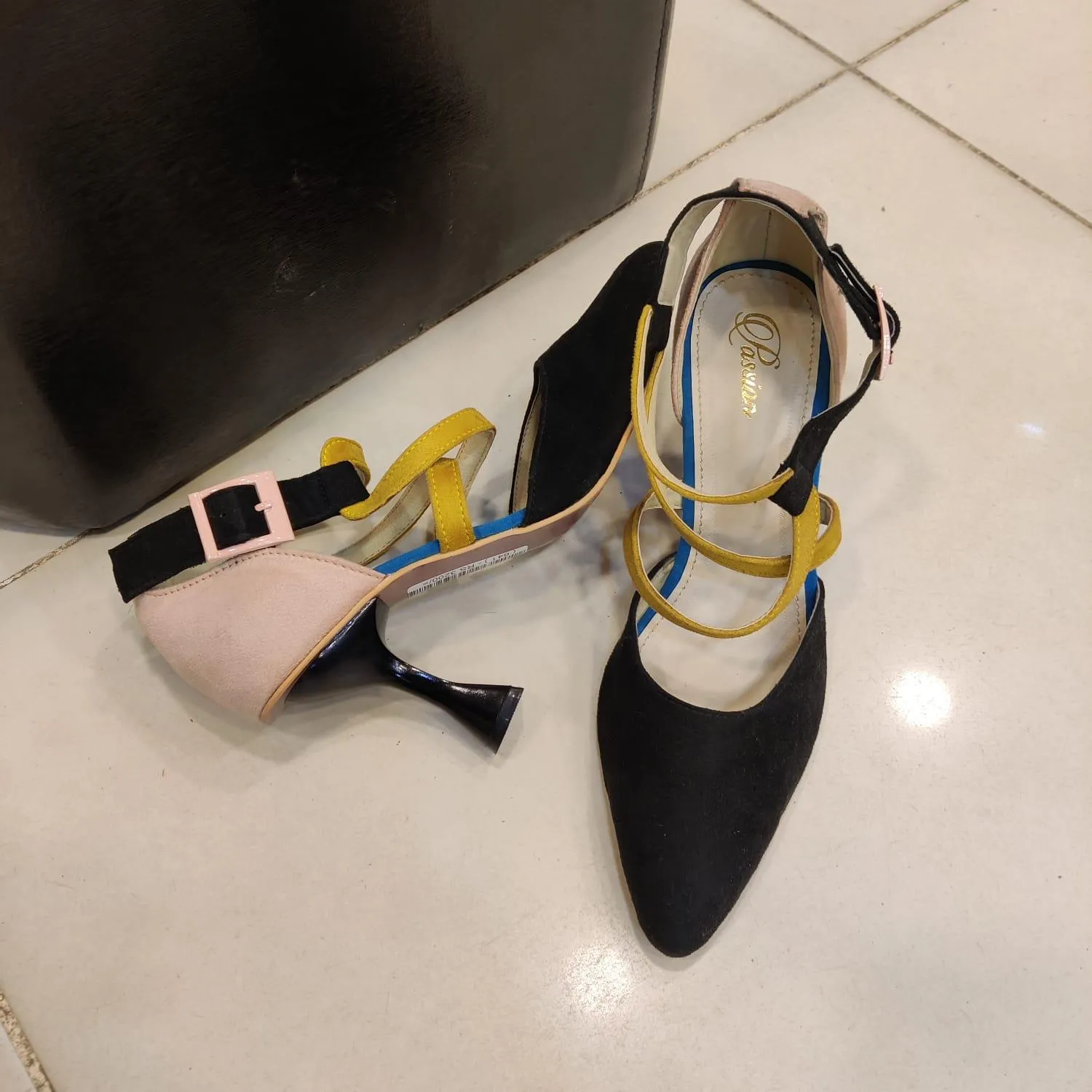 Stylish Black Satrangi Pumps