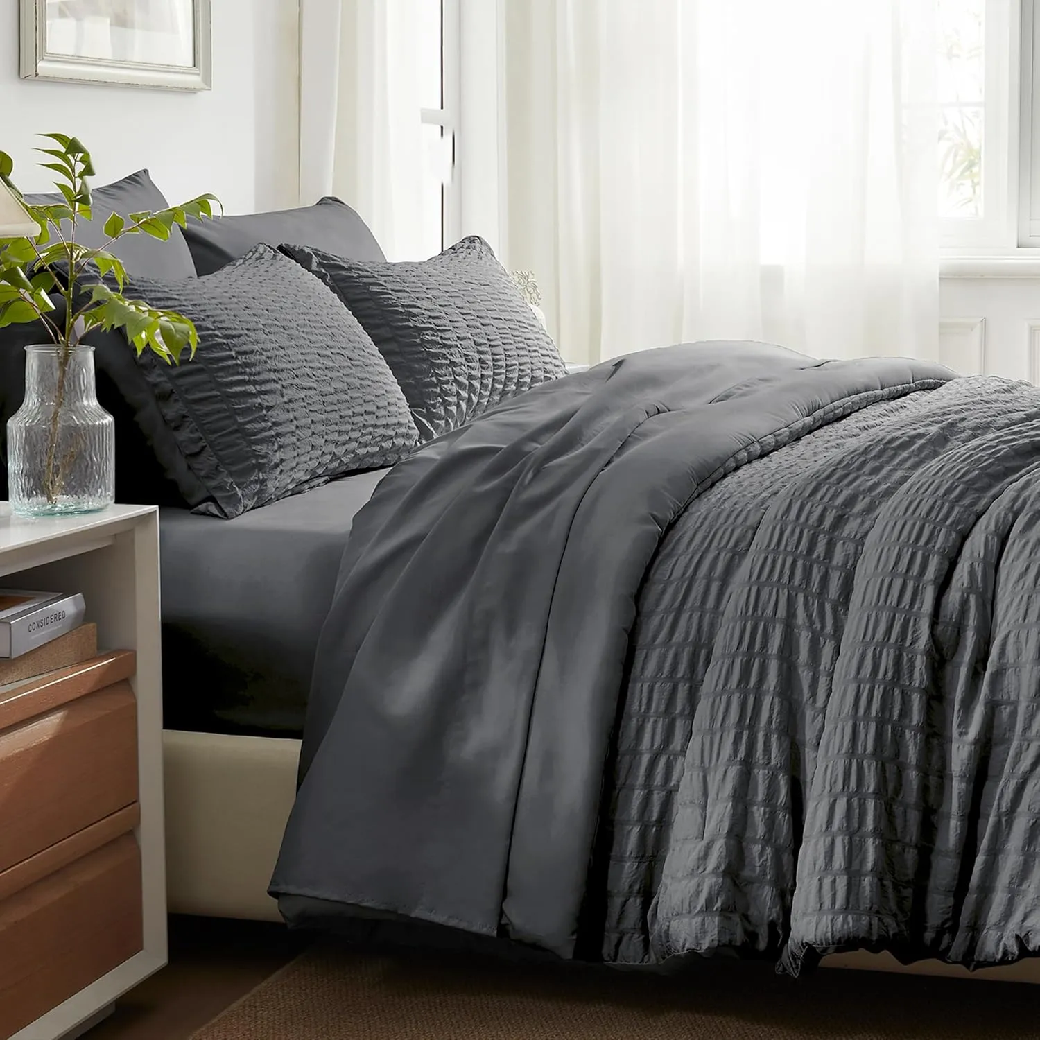 SunStyle Home Full/Queen Comforter Sets 7 Pieces, Seersucker Bed in a Bag Lightweight Bedding Sets, All Season Comforters with Flat Sheet, Fitted Sheet, Pillowcase and Pillow Sham, Dark Grey