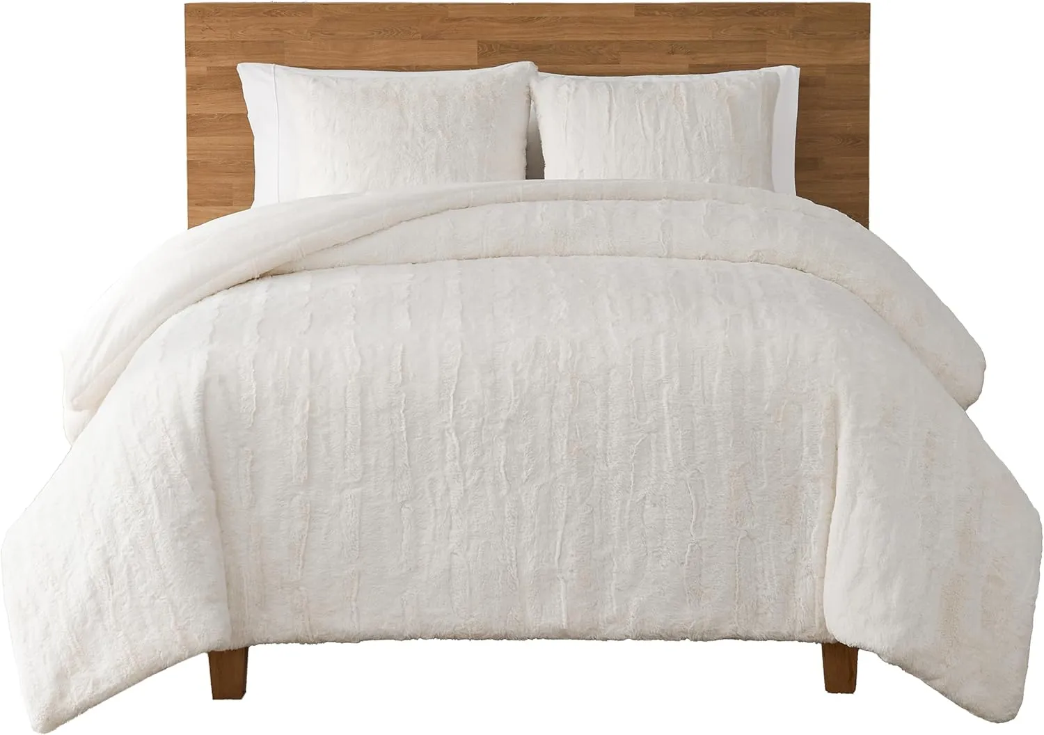 UGG 13712 Alondra King Comforter Set Soft Cozy Bedding Faux Fur Comforter and Two Pillow Shams Hotel Style Luxury Blanket Set for Bedroom Accents, King, Snow