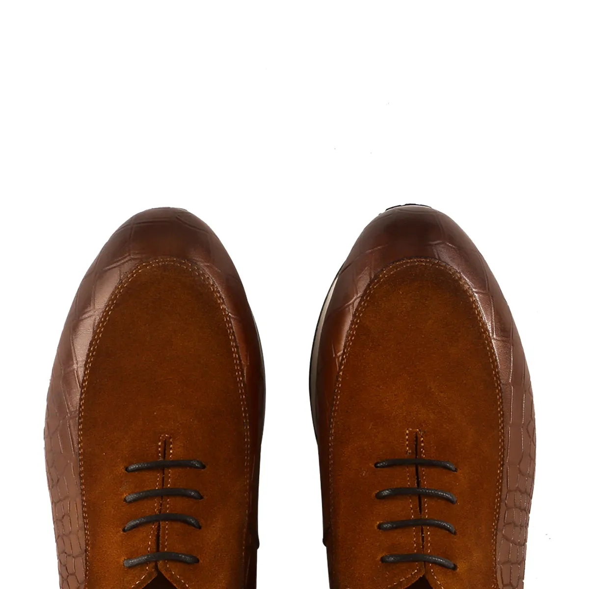 Versatile Crocodile Texture Leather Sneaker