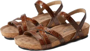 Walking Cradles Women's Pool Flat Sandal