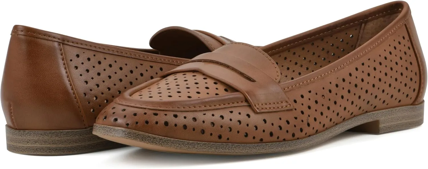 WHITE MOUNTAIN Women's Noblest Penny Loafer
