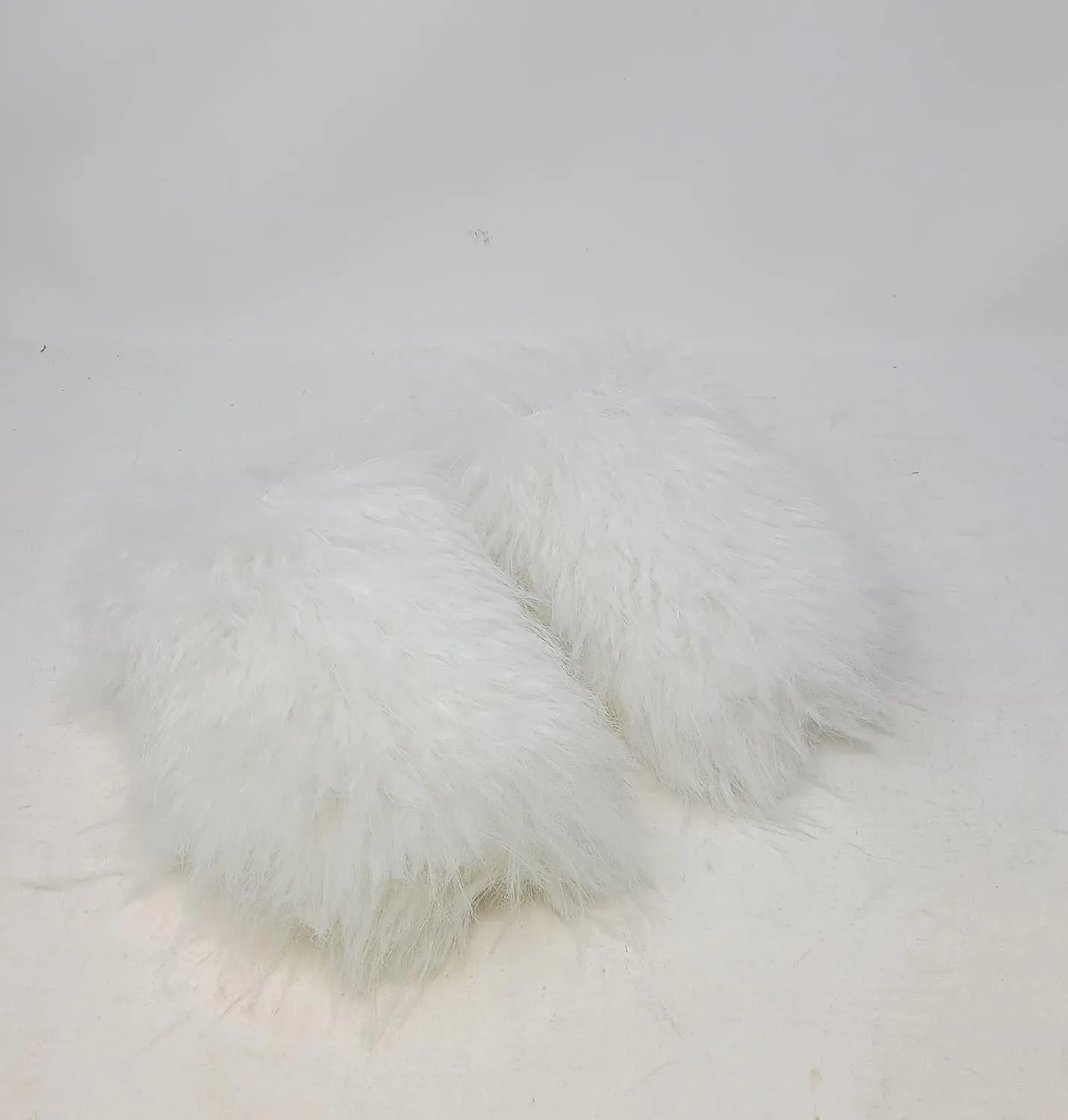 Wild Diva Women's Fluffy Faux Fur Slip On Flat Sandal Furry Fuzzy Slippers Gata-01