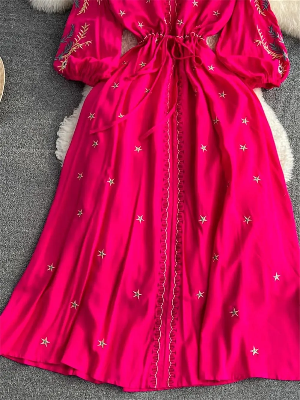 Women Ethnic Storm Semitic Beach Dress Vacation V-Neck Embroidered Dresses Waist Mid Length Dress