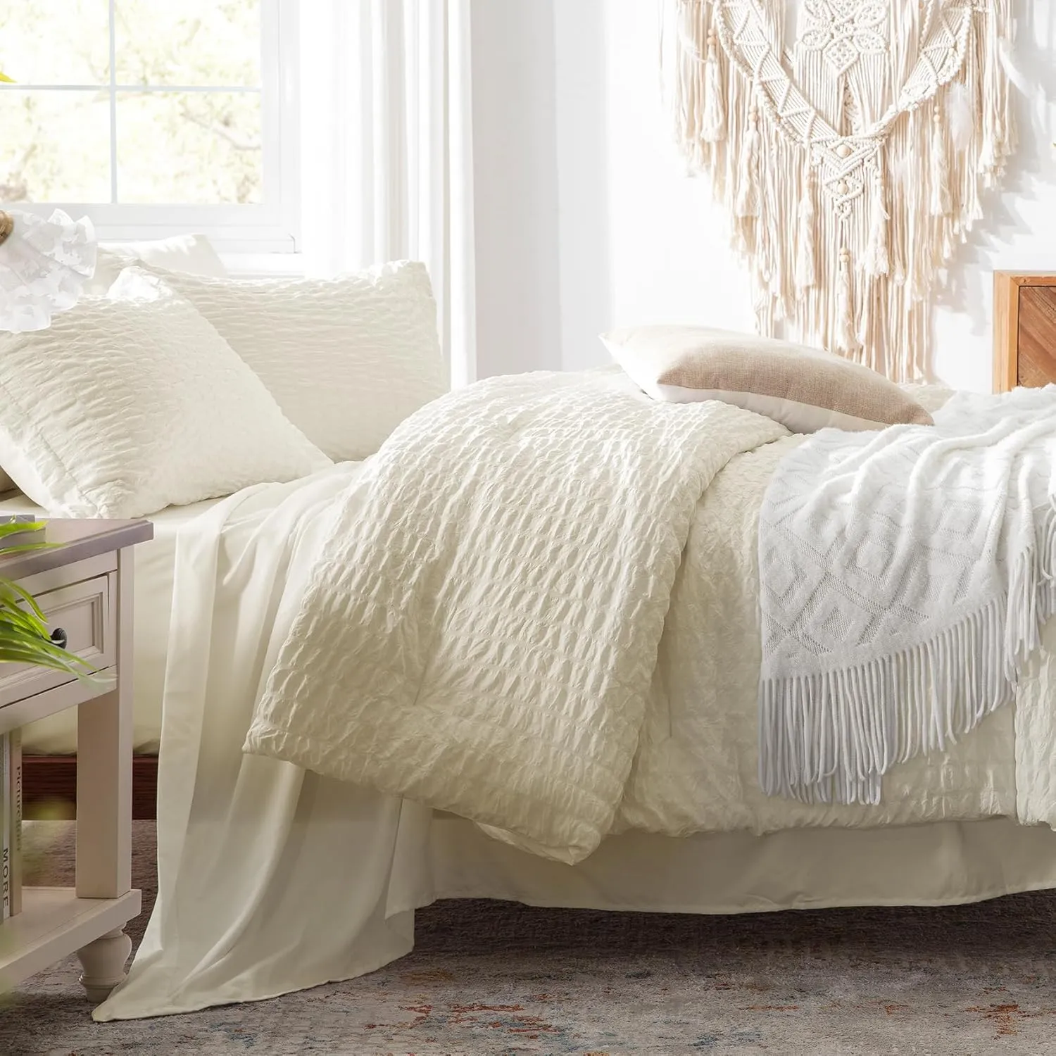 Zzlpp Queen Comforter Set 7 Pieces, Pale Yellow Seersucker Bed in a Bag with Comforter, 2 Pillow Shams, 2 Pillowcases, 1 Flat Sheet, 1 Fitted Sheet